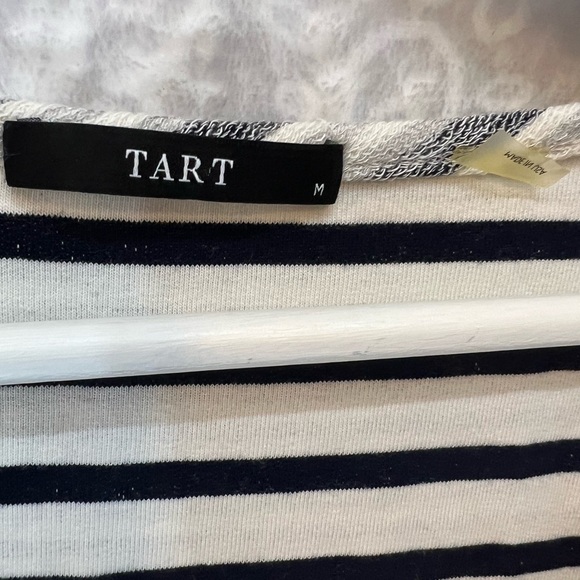 TART BODYCON DRESS STRIPE INSIDE OUT LOOK M CREAM BLACK OFF WHITE NEUTRAL EUC - Picture 2 of 9